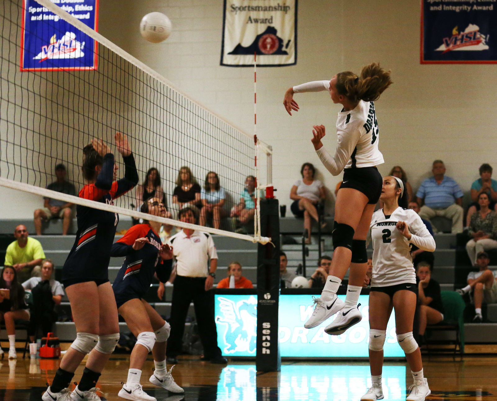 20190904_cdp_news_PrepVolley401.JPG
